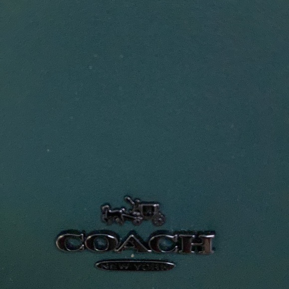 Dark green hand bag with a detachable strap - Picture 4 of 5